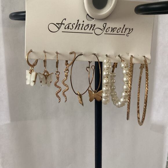 4344 NIP 5 Pair Goldtone Hoops Faux Pearls Contemporary Drop Earrings Studs - Picture 1 of 1